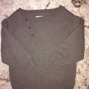 North Face sweater- 3/4 length sleeves